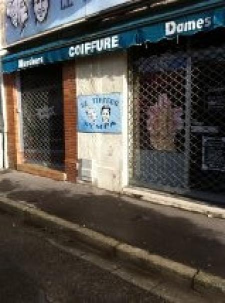 Le Tiffeur Sympa (Coiffure actuel  possibilité tous commerces) , 100m² - A VENDRE - 10 place du foirail,  PAU (64000)